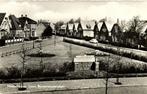 Middelharnis, Louis Bouwmeesterplein - auto - 1963? gelopen, Ophalen of Verzenden, 1960 tot 1980, Gelopen