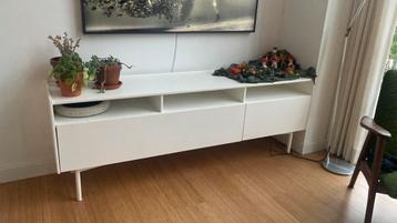 TV meubel dressoir kast 175x42x62 met opbergruimte wit beschikbaar voor biedingen