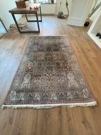 Tapijt - zijden - in nette staat, Huis en Inrichting, Stoffering | Tapijten en Kleden, Ophalen, 150 tot 200 cm, 200 cm of meer