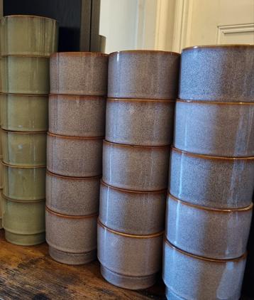 Bloempot Avelon Nieuwe. Prijs per stuk.  beschikbaar voor biedingen