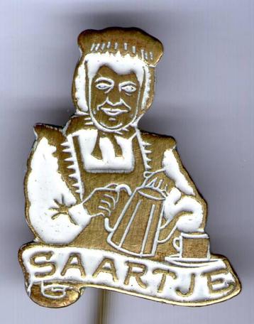 Saartje wit op koper TV figuur speldje ( T_017 ) beschikbaar voor biedingen