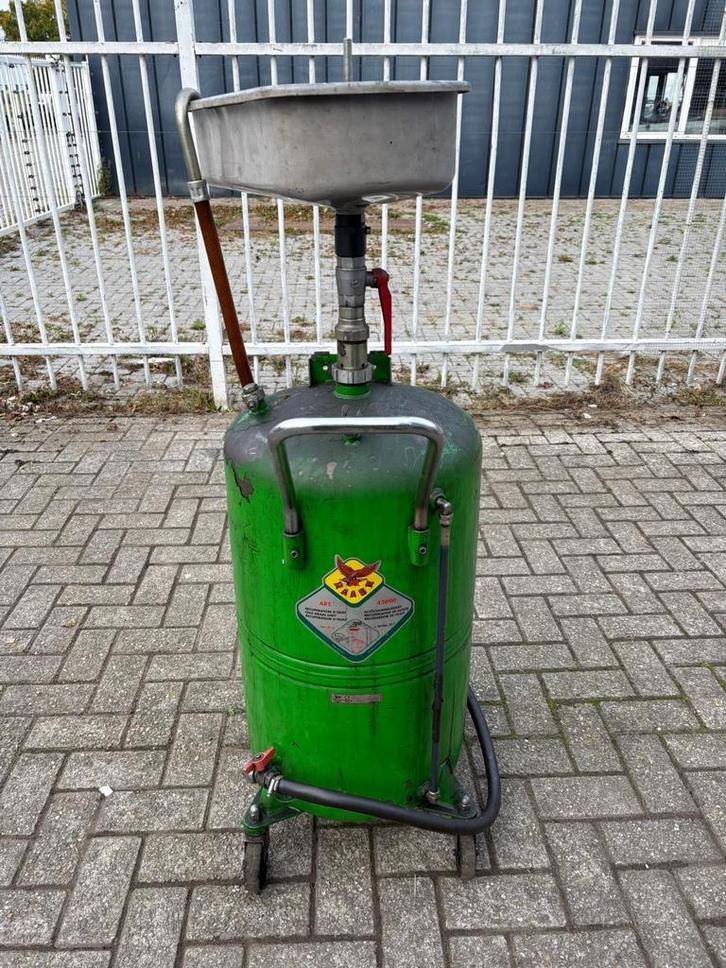 2x Olie Opvang Kar, Auto diversen, Autogereedschap, Ophalen of Verzenden