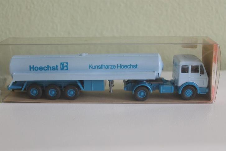 Wiking Mercedes NG 1626 met vloeibaargas oplegger, Hobby en Vrije tijd, Modelauto's | 1:87, Zo goed als nieuw, Bus of Vrachtwagen