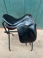 Erreplus DM dressuurzadel 18” Topstaat!, Dieren en Toebehoren, Paarden en Pony's | Zadels, Ophalen, Zo goed als nieuw, Dressuur