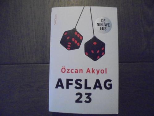 Afslag 23, Ozcan Akyol (Netjes gelezen), Boeken, Literatuur, Gelezen, Nederland, Ophalen of Verzenden