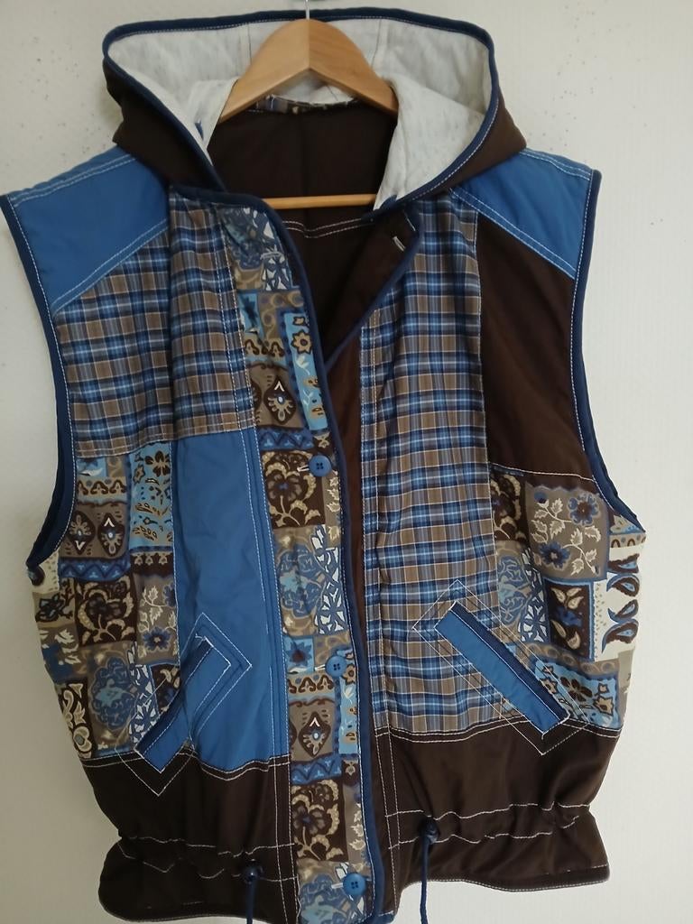 Leuke stoere bodywarmer met blauw bruine kleuren, maat XXL., Kleding | Dames, Bodywarmers, Blauw, Expressions, Maat 46/48 (XL) of groter