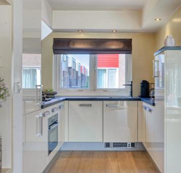 Instapklare maisonnette met zonnig terras en moderne keuken! beschikbaar voor biedingen