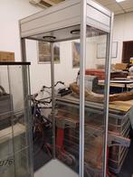 Vitrinekast Siletsy FX - Stijlvol en functioneel, Huis en Inrichting, Kasten | Vitrinekasten, Ophalen, 50 tot 100 cm, Glas, Modern