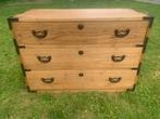 Vintage Japans kastje van massief hout met metalen details, Ophalen