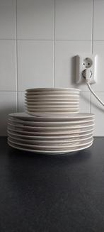 Borden, Huis en Inrichting, Keuken | Servies, Ophalen, Zo goed als nieuw, Bord(en), Effen