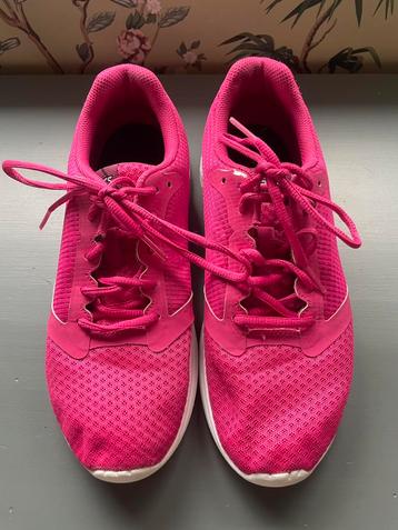 Asics gympen 40 beschikbaar voor biedingen