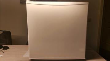 Ikea Tillreda mini koelkast beschikbaar voor biedingen