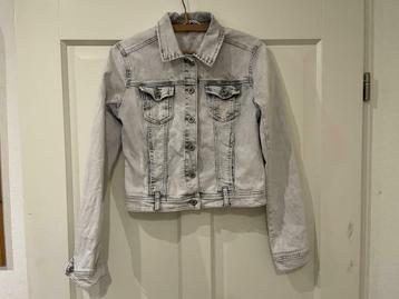 Spijkerjasje maat 50, merk Cindy H beschikbaar voor biedingen