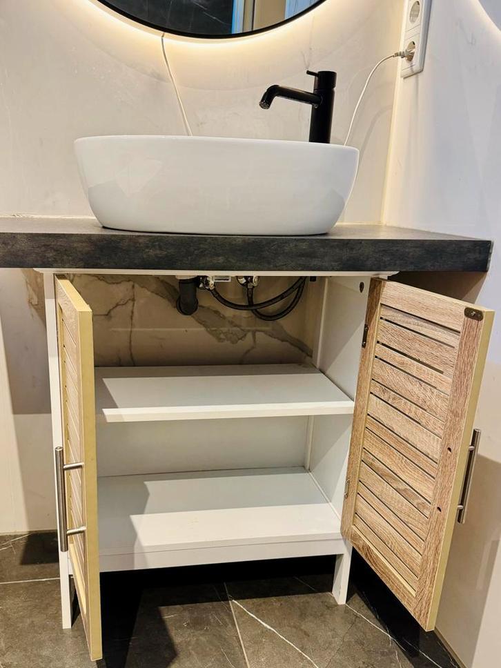 Wastafelmeubel met spiegel en verlichting, Huis en Inrichting, Badkamer | Badkamermeubels, Gebruikt, Wastafelkast, Minder dan 100 cm