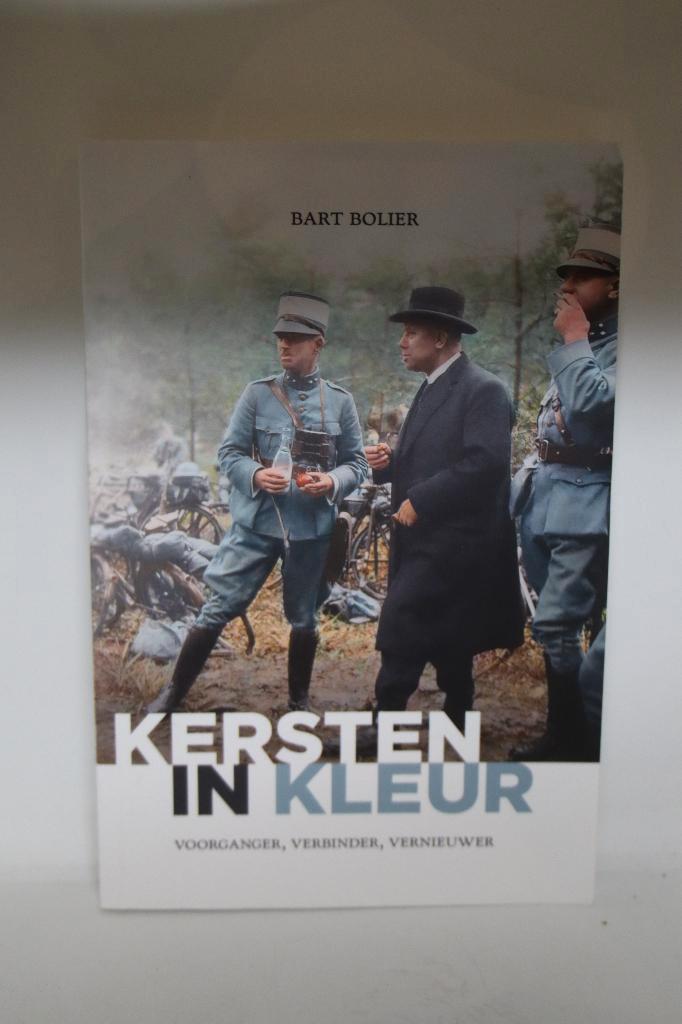 Kersten in kleur - Bart Bolier, Boeken, Godsdienst en Theologie, Zo goed als nieuw, Ophalen of Verzenden