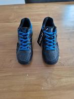 Te koop badmintonschoenen, Ophalen, Nieuw, Racket(s)