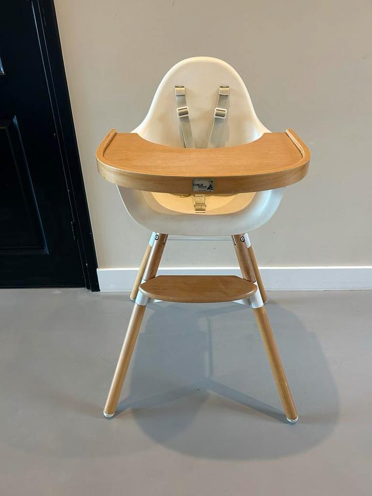 Childwood Kinderstoel met Blad - Wit/Hout, Kinderen en Baby's, Kinderstoelen, Gebruikt, Meegroeistoel, Afneembaar eetblad, Ophalen