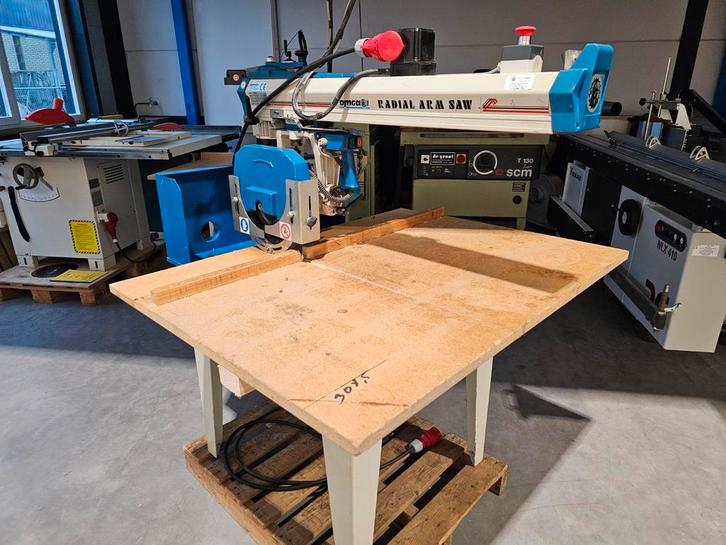 Afkortzaag  / Radiaalzaag OMGA met motorrem, Doe-het-zelf en Verbouw, Gereedschap | Zaagmachines, Zo goed als nieuw, Afkortzaag