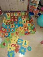 Schuimpuzzelmat Letters en cijfers twee sets 6€, Ophalen, Zo goed als nieuw
