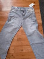 Nieuwe spijkerbroek maat 46, Kleding | Dames, Broeken en Pantalons, Ophalen of Verzenden
