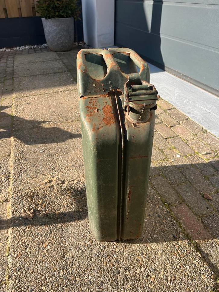 Vintage Jerrycan 20L - Militaria, Verzamelen, Militaria | Algemeen, Overige soorten, Overige typen, Overige gebieden, Ophalen of Verzenden