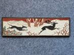 Cloisonne tegel Porceleyne Fles jagende hond met hert, Antiek en Kunst, Ophalen of Verzenden