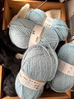 wol nieuw bollen van zeeman blauw/grijs wit zwart wolmix, Ophalen of Verzenden, Zo goed als nieuw, Breien of Haken, Wol of Garen