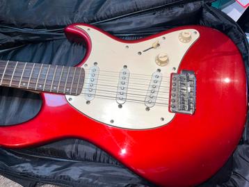 CORT G200 Elektr, Gitaar, Gitaartas en strap z.g.a.n. beschikbaar voor biedingen