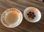 2 oliebollen schalen, Ophalen of Verzenden, Overige stijlen, Aardewerk, Schaal of Schalen
