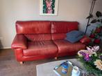 Rode leren bank - Driepersoons, Huis en Inrichting, Banken | Bankstellen, Ophalen of Verzenden, Gebruikt, 75 tot 100 cm, Tweepersoons