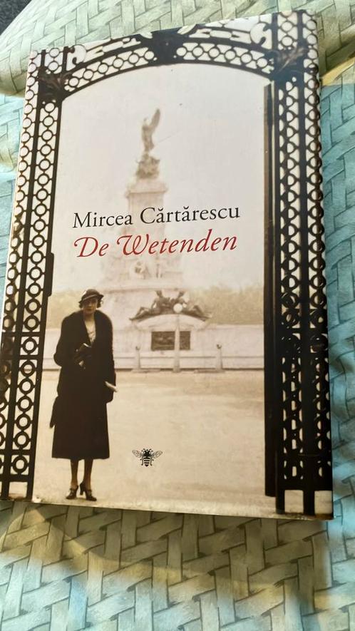 Mircea Cartarescu - De wetenden, Boeken, Literatuur, Zo goed als nieuw, Ophalen of Verzenden