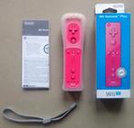 Remote Motion Plus Controller Rose in doosje, Spelcomputers en Games, Overige genres, 1 speler, Ophalen of Verzenden, Zo goed als nieuw