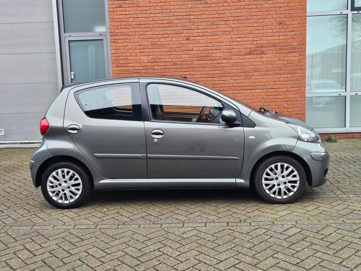 Toyota Aygo 1.0 12V Vvt-i 5DRS 2009 Groen, Auto's, Toyota, Particulier, Aygo, Benzine, Euro 6, A, Hatchback, Handgeschakeld, Origineel Nederlands