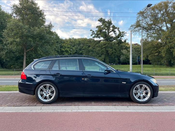 BMW 330i Touring (E91) handgeschakeld, Auto's, BMW, Particulier, 3-Serie, Benzine, C, Stationwagon, Handgeschakeld, Geïmporteerd