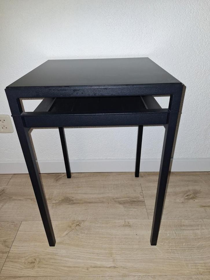 IKEA NYBODA Bijzettafel - Zwart/Wit, Huis en Inrichting, Tafels | Bijzettafels, Ophalen