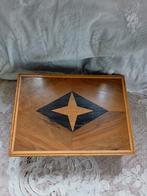 Antieke gevulde naaikist..., Ophalen of Verzenden