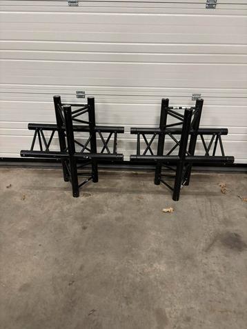 2 x Protruss kruis stuk driehoek zwart C016 H30D beschikbaar voor biedingen