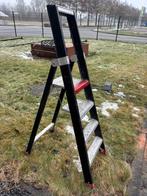 Altrex taurus enkel oploopbare trap 1x4 treden, Ophalen, Trap, Zo goed als nieuw, Opvouwbaar of Inschuifbaar