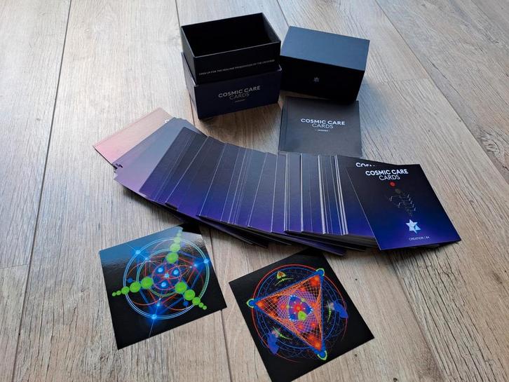 COSMIC CARE CARDBOX met 144 kaarten van Janosh, Boeken, Esoterie en Spiritualiteit, Zo goed als nieuw, Overige typen, Tarot of Kaarten leggen