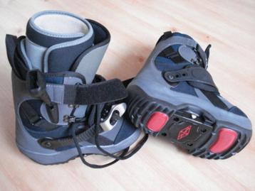 Degelijke nieuwe snowboard schoenen ** nieuw ** beschikbaar voor biedingen