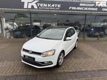 Volkswagen Polo 1.2 TSI Highline Pano/Navi/Stoelver/PDC/LMV beschikbaar voor biedingen