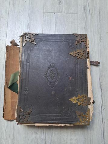 Antieke Statenbijbel 1864 met groot compleet zeldzaam beslag beschikbaar voor biedingen