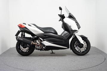 Yamaha X-MAX 300 (bj 2017) beschikbaar voor biedingen