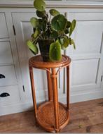 Beschikbaar, vintage rotan tafeltje h55xb28, 45 tot 60 cm, Minder dan 55 cm, Rond, Ophalen of Verzenden