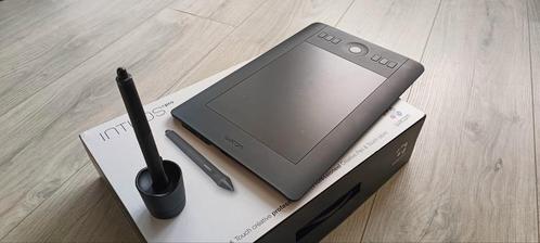 Nette Wacom Intuos Pro Small, Computers en Software, Tekentablets, Zo goed als nieuw, Ophalen of Verzenden