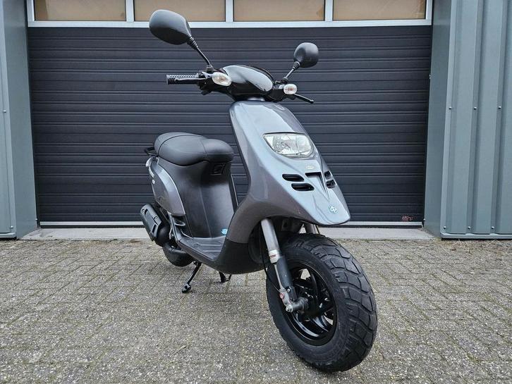 PIAGGIO TPH 2T 50CC BROM BJ 2005 SMOKEY GREY 7700KM TOPSTAAT, Fietsen en Brommers, Scooters | Piaggio, Zo goed als nieuw, Ophalen of Verzenden