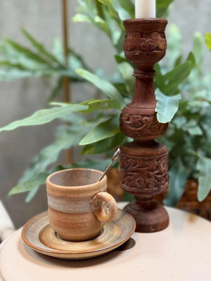 Vintage kop en schotel set / koffiekopjes, Huis en Inrichting, Keuken | Servies, Zo goed als nieuw, Kop(pen) en/of Schotel(s)