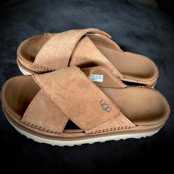 UGG slippers Dames Goldenstar CrossSlide Chestnut maat 40 beschikbaar voor biedingen