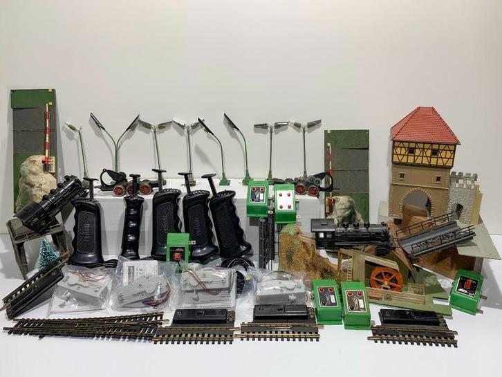 25-05 Partij items voor loop- sloop of onderdelen *H0*, Hobby en Vrije tijd, Modeltreinen | H0, Gebruikt, Overige typen, Gelijkstroom