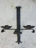 Antieke smeedijzeren kandelaar twee-armig, Ophalen of Verzenden